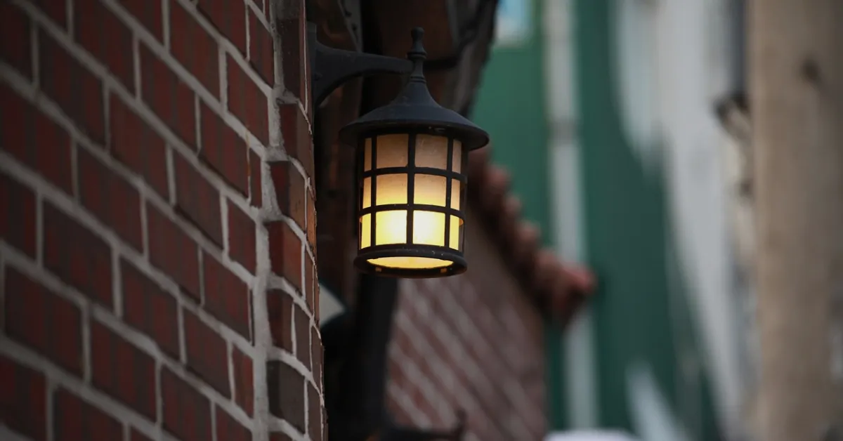 How To Clean Oxidized Outdoor Light Fixtures